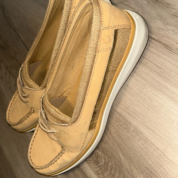 Sperry Tan Leather Flats Nautical Loafers - Picture 2 of 6